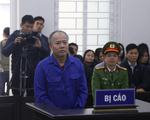 Bị cáo bật khóc tại tòa khi nghe tả lại vụ thảm sát 4 người nhà em trai ruột