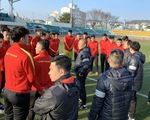 U23 tập nhẹ buổi đầu tiên ở Hàn Quốc