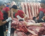 Giá heo vượt giá bò, người mua 
