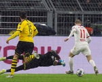 Dortmund đánh rơi chiến thắng trước Leipzig sau 3 lần dẫn trước