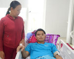 Cứu sống thanh niên đang đá banh ngưng tim bằng cách cho 