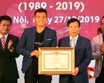 Tay vợt Lý Hoàng Nam nhận bằng khen của Thủ tướng Nguyễn Xuân Phúc