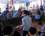 Hơn 100 người trong điểm đá gà ăn tiền giữa Tuy Hòa