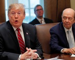 Ông Trump sẽ tăng thuế quan lên Trung Quốc trong tháng 12