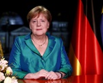 Bà Angela Merkel: 
