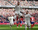 Thắng thuyết phục Atletico, Real Madrid vươn lên nhì bảng