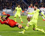 Lyon kiên cường cầm chân Barcelona