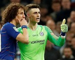 Video sốc với màn kháng lệnh HLV của thủ môn Chelsea
