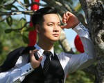 Đức Tuấn tung 