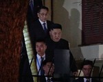 Ông Kim Jong Un cùng em gái đến thăm Đại sứ quán Triều Tiên