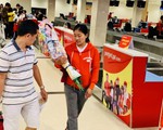 Những hành khách cuối rời Tân Sơn Nhất, đón giao thừa 