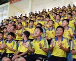 Chung tay diệt nạn bạo lực sân cỏ: Đạo đức trước đã, biết đá tính sau