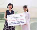 Nữ sinh chuyên Lê Hồng Phong nhận học bổng 200 triệu