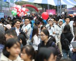 Hàng vạn học sinh dự Ngày hội tư vấn tuyển sinh quy mô nhất từ trước đến nay