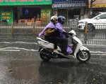 Tuần này mưa dông nhưng Nam Bộ vẫn nóng, TP.HCM 36-37 độ C