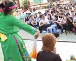 Vụ thầy giáo để học sinh sáng tạo cảnh 