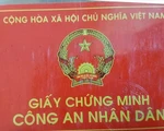 Cầm cố thẻ ngành công an, thẻ Đảng vay tiền rồi trốn nợ