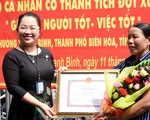 Khen thưởng đột xuất chị Hậu bán vé số trả lại của rơi