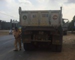 Hai cha con bị xe ben tông chết