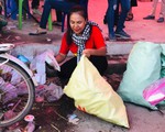 Từ TP.HCM đến lễ hội ở Cần Thơ để... dọn rác