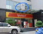 Rơi từ cửa sổ tầng 11, bé trai 5 tuổi nguy kịch
