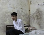 Đứa con trai lớp 9 nhà nghèo chết lặng nghe tin mẹ gặp nạn nửa đêm