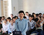 Vụ thụt két 114 tỉ đồng: Luật sư chỉ định từ chối, tòa vẫn yêu cầu bào chữa