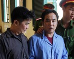 Ba chị em lãnh án vì hành hung kiểm sát viên tại tòa
