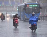 TP.HCM tiếp tục mưa, miền Trung đề phòng lũ, lở đất sau bão