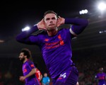 Ngược dòng hạ Southampton, Liverpool chiếm lại đỉnh bảng
