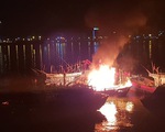Cháy tàu cá đang neo đậu trên sông Hàn