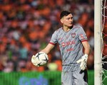 Văn Lâm để thủng lưới ba bàn trận thứ 2 liên tục tại Muangthong United