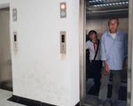 Sau nhiều vụ sàm sỡ trong thang máy, cư dân chung cư lo chuyện camera