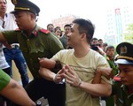 Xét xử Văn Kính Dương và đồng phạm: Vì sao tòa trả hồ sơ điều tra bổ sung?