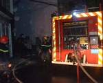 Nghi vấn thanh niên châm lửa đốt nhà ở trung tâm TP.HCM