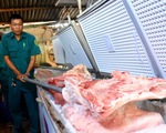 Tiêu hủy hơn 4 tấn thịt bị dịch tả heo châu Phi tại một kho lạnh