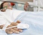 "Ba đi cấp cứu, tôi hối hận với những lần ngắt ngang điện thoại"