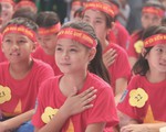 Cảnh sát biển Vùng 4 khám bệnh, trao quà cho ngư dân Thổ Châu