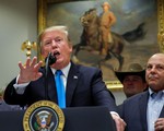 Ông Trump tuyên bố 