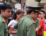 Vụ gian lận điểm thi: Đem bài thi về nhà sửa, đến khi đủ điểm 