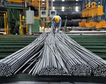 Không để người dân bù giá điện cho doanh nghiệp thép, ximăng...