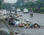 Hà Nội, TP.HCM vẫn phổ biến tình trạng để rác trước cửa nhà