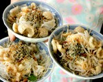 Cơm hến là món thần thánh nhất quả đất của tôi!