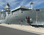 Tàu hải quân Hoàng gia Canada cập cảng quốc tế Cam Ranh