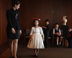 Con nhà giàu Trung Quốc rèn giũa làm 