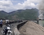 Video máy bay quân sự đang bốc cháy tại Khánh Hòa