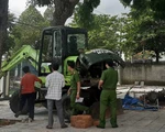 Tạm giữ hình sự hai người cản trở chính quyền dẹp dự án "ma"