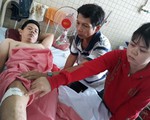 Đình chỉ hai nhân viên y tế vụ 