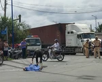 Va chạm với xe container ở vòng xoay Mỹ Thủy, một phụ nữ tử vong