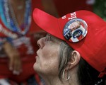 Xí chỗ chờ nghe ông Trump tuyên bố tái tranh cử